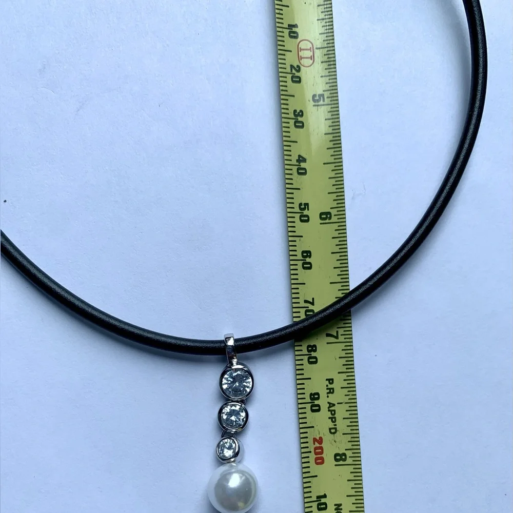 🗝️ Genuine Cubic Zirconia with Faux Pearl Pendant on a Faux Black Leather Rope - Picture 6 of 8